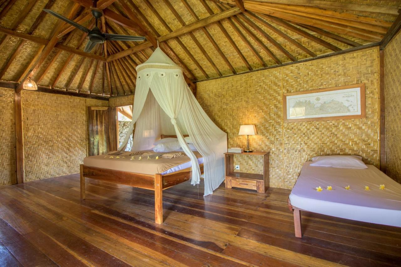Baha Baha Villas West Sumbawa Yoyos - Free Yoga Class, Gym Daily Included For Guest - Fast Wifi Starlink Sekongkang Экстерьер фото